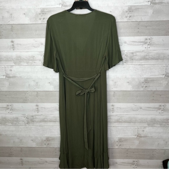 Lyn Bunches Olive Green Midi Dress - Picture 4 of 4